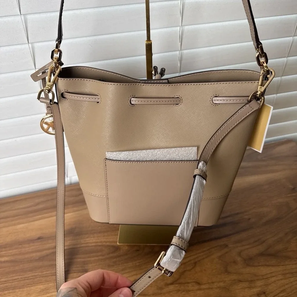 Michael Kors Trista Medium Bucket Bag Truffle Beige Saffiano Leather NWT